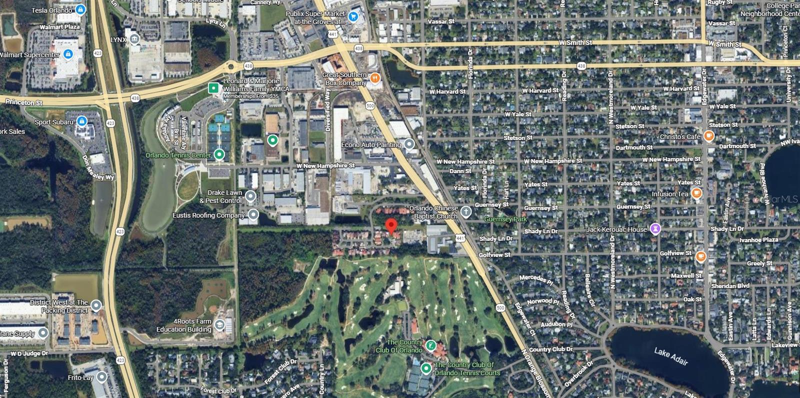 COUNTRY CLUB VILLAS - Land