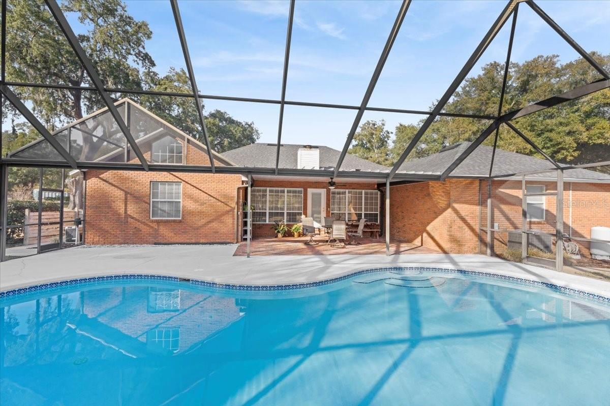 TWIN OAKS - Residential