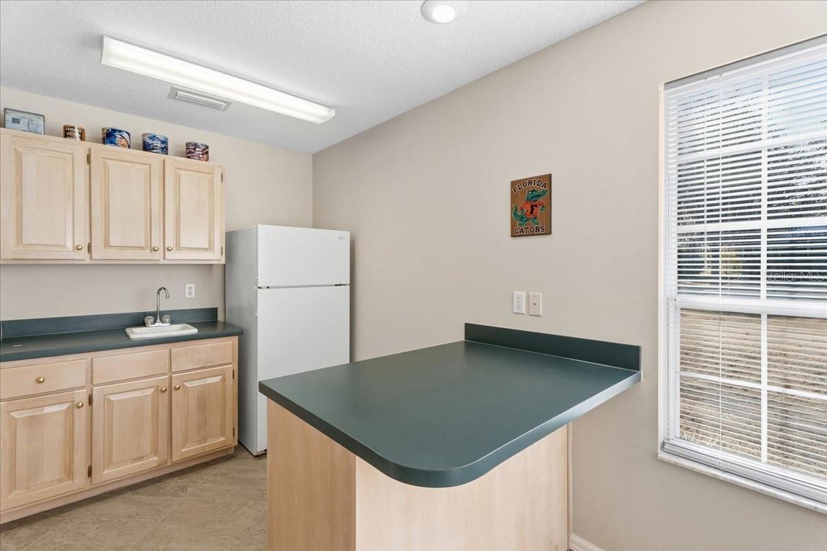 TWIN OAKS - Residential