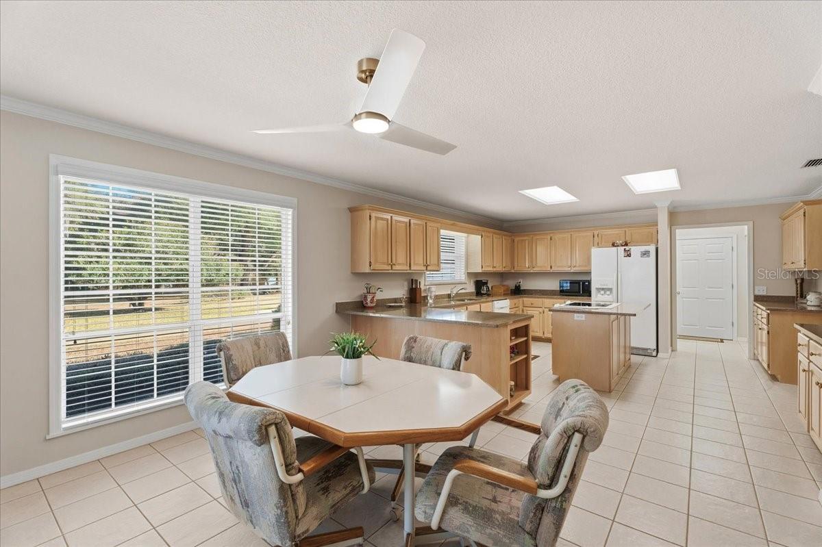 TWIN OAKS - Residential