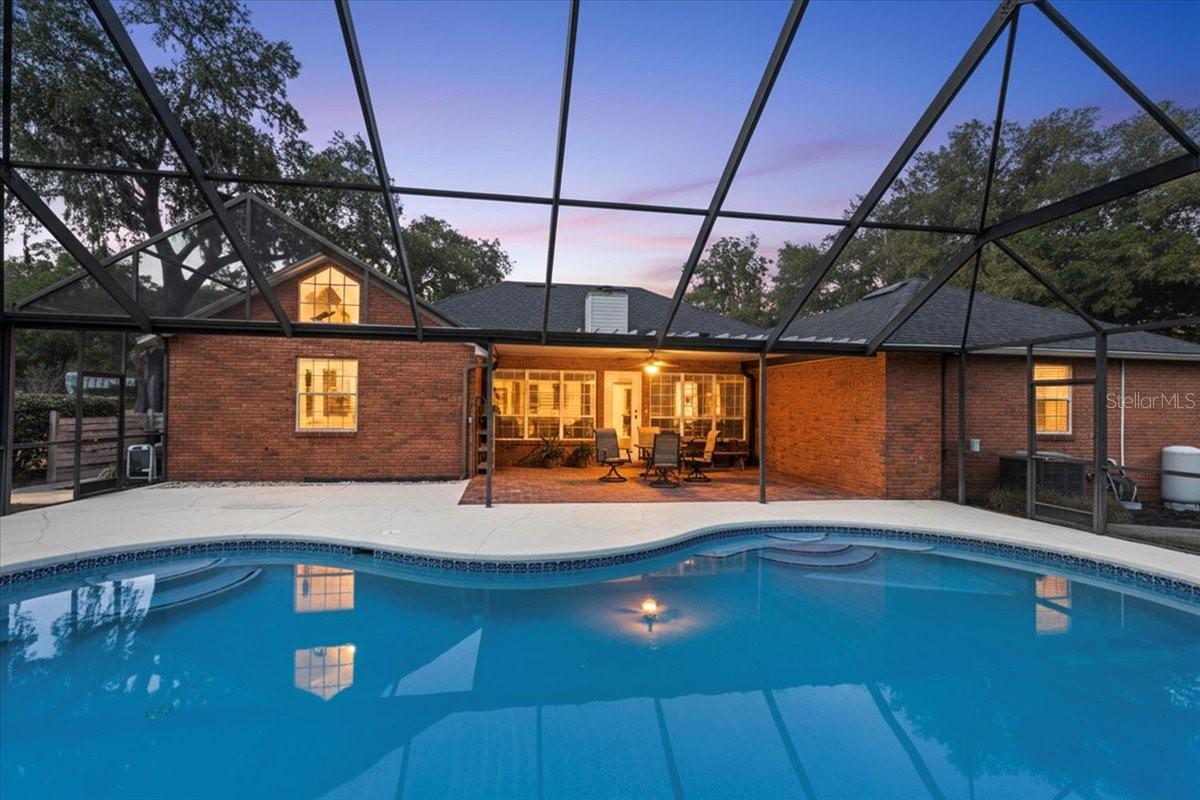 TWIN OAKS - Residential