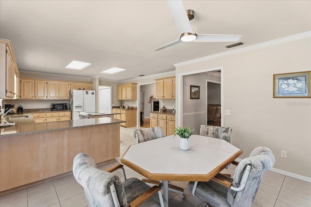 TWIN OAKS - Residential