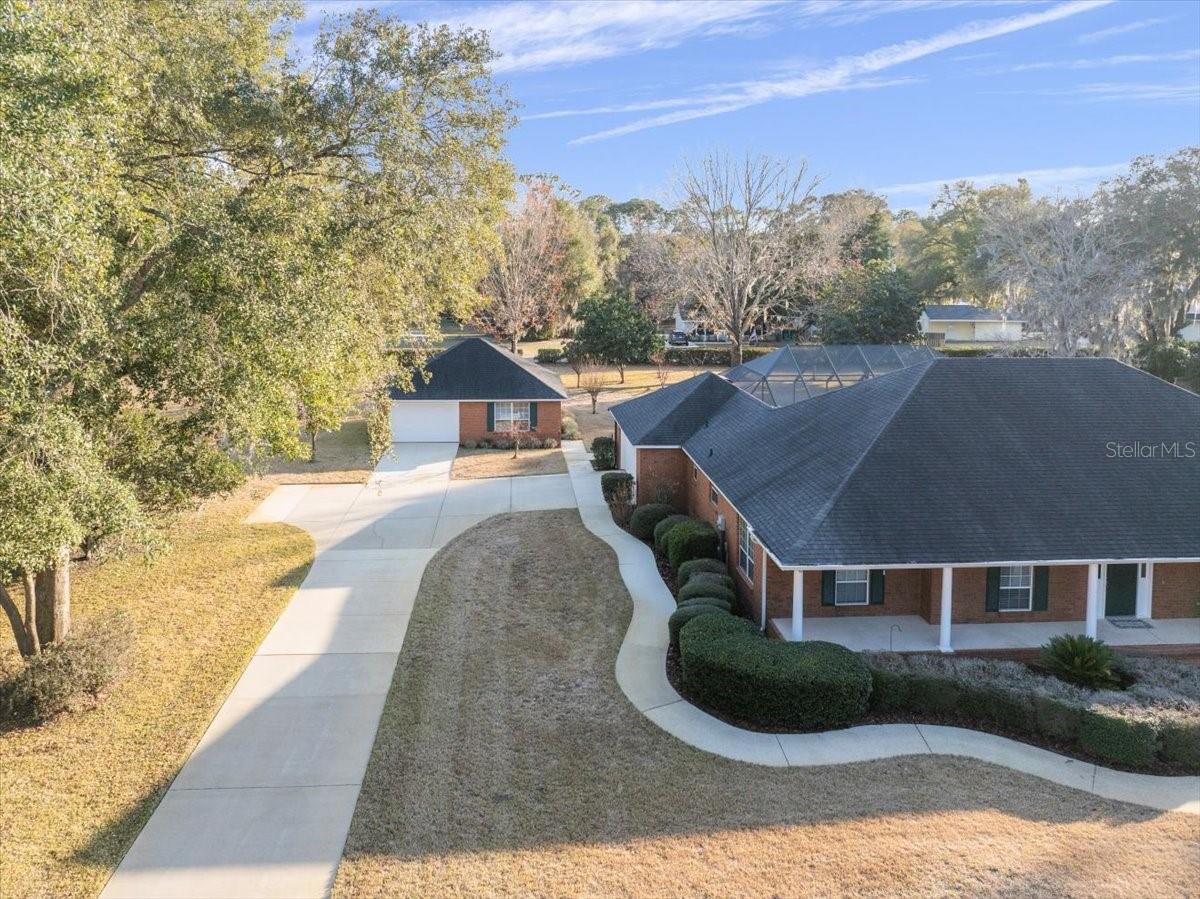 TWIN OAKS - Residential