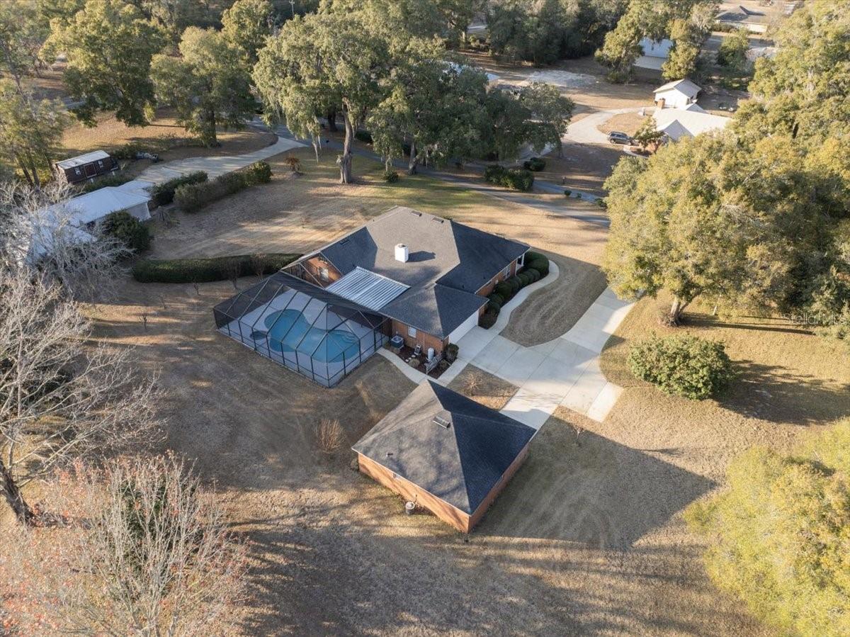 TWIN OAKS - Residential