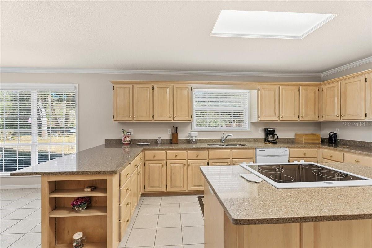 TWIN OAKS - Residential