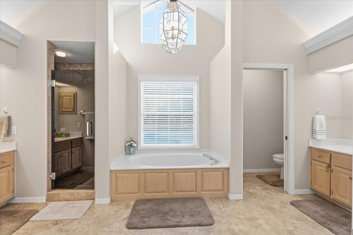 TWIN OAKS - Residential