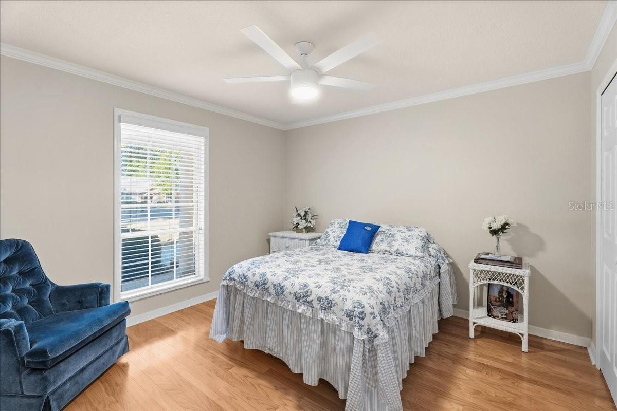 TWIN OAKS - Residential