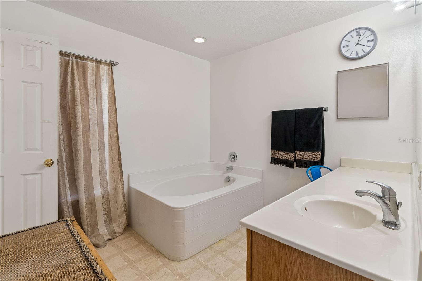 WOODLAND CREEK - Residential