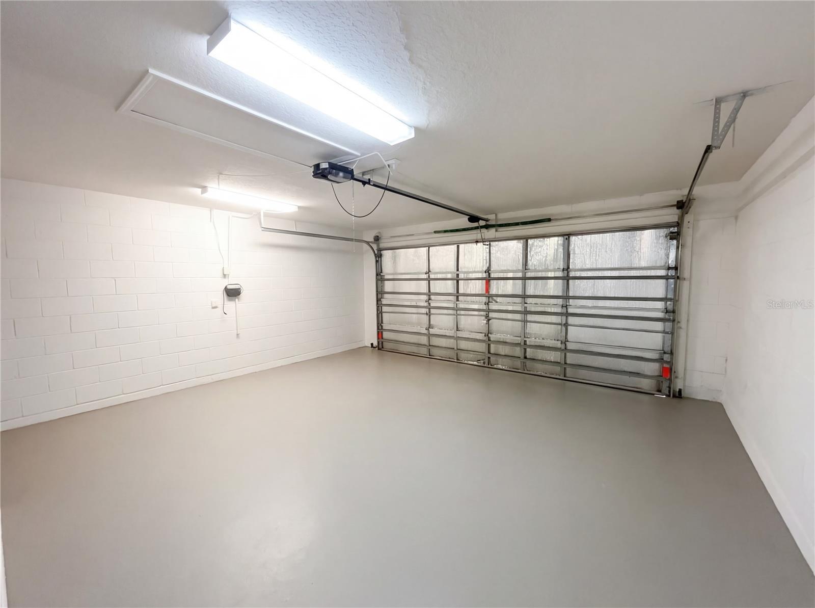 WINTER GARDEN TRLS 01-3 - Residential