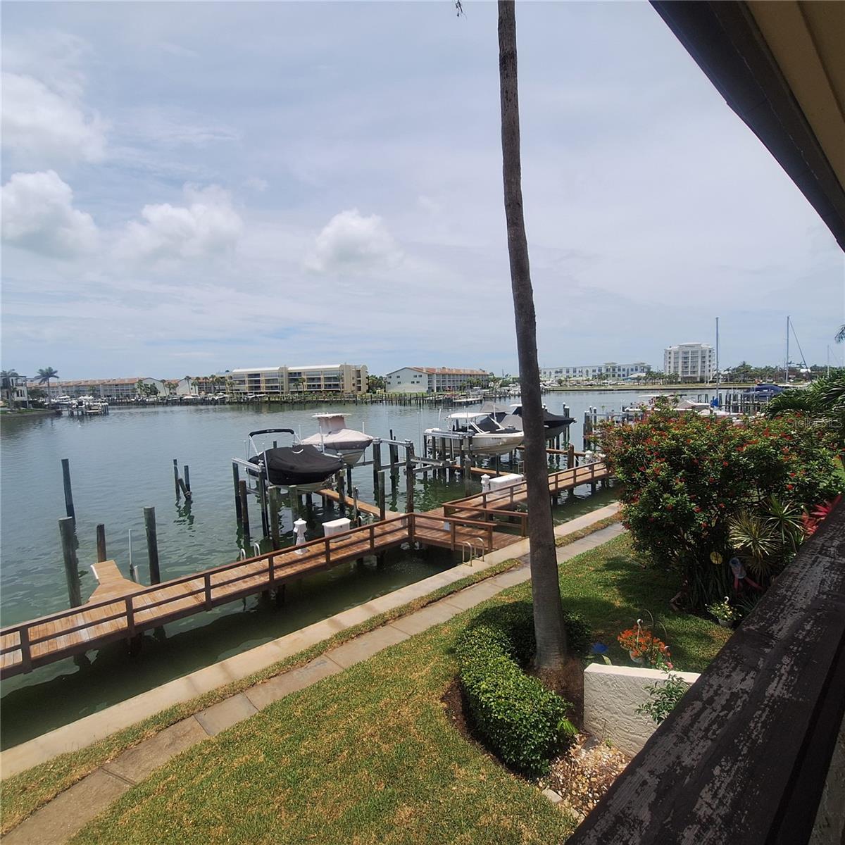 VILLAGE AT TIERRA VERDE CONDO - Residential