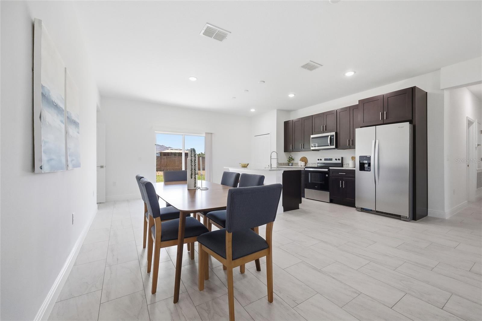 MARION OAKS UN 4 - Residential