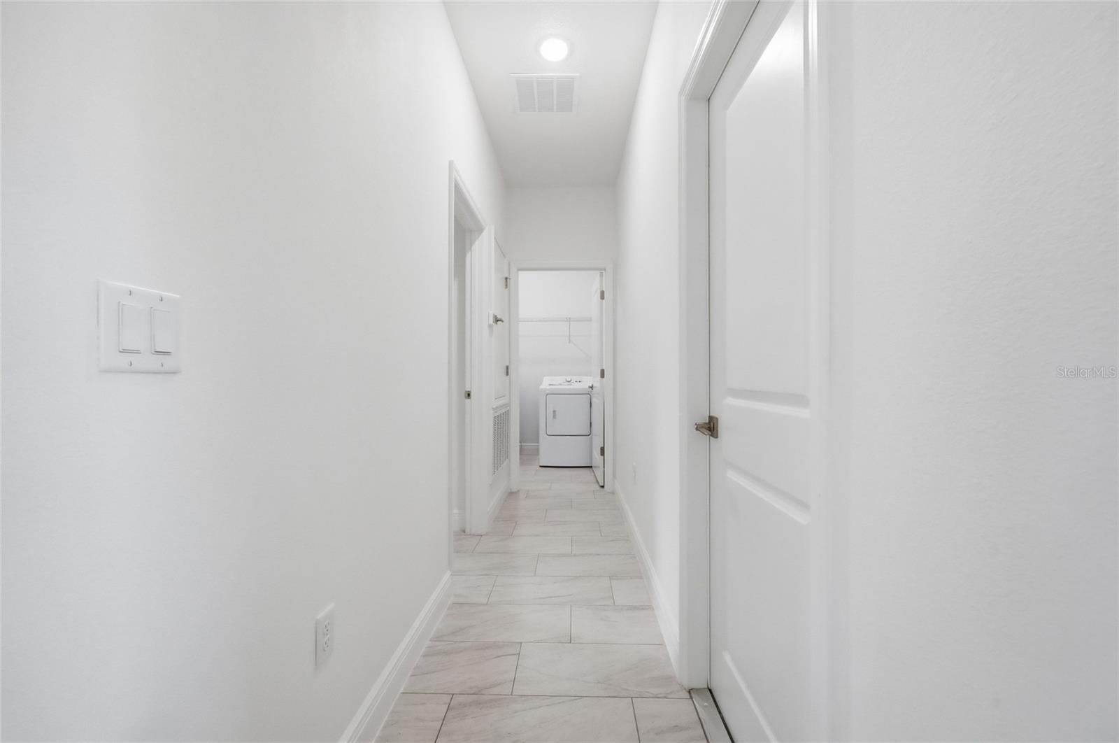 MARION OAKS UN 4 - Residential