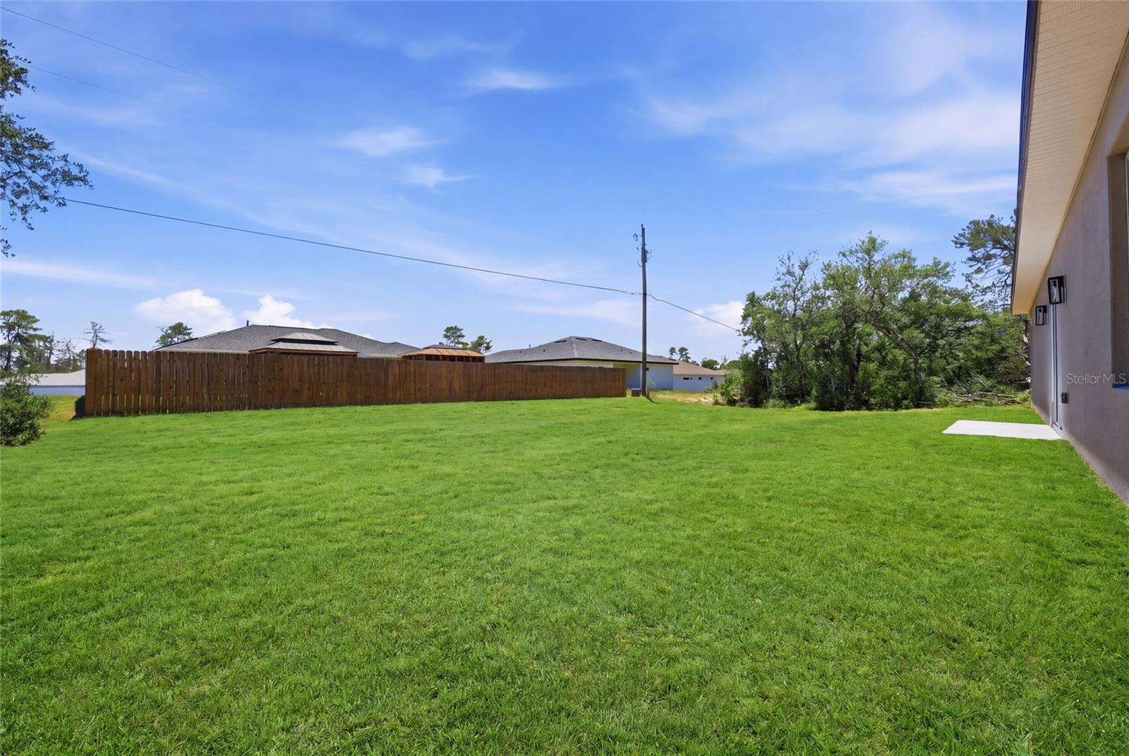 MARION OAKS UN 4 - Residential