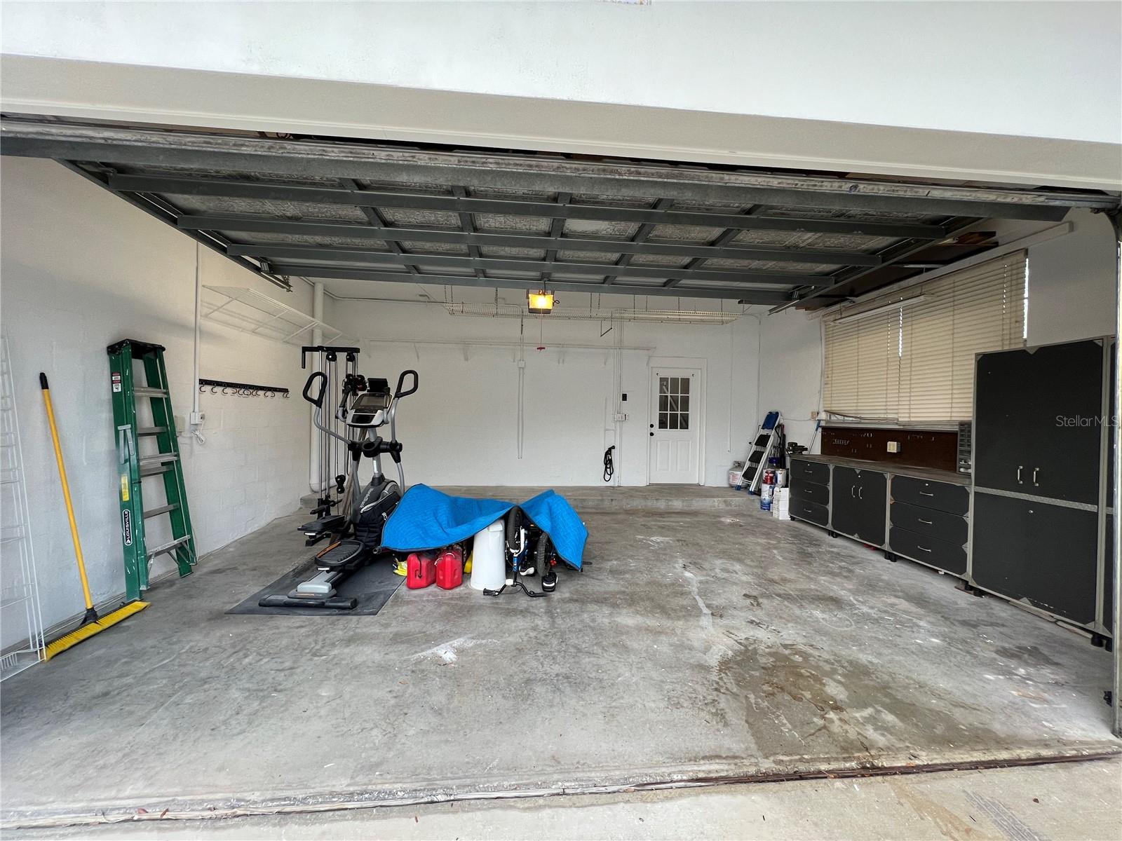 DAVIS ISLANDS PB10 PG52 TO 57 - Residential