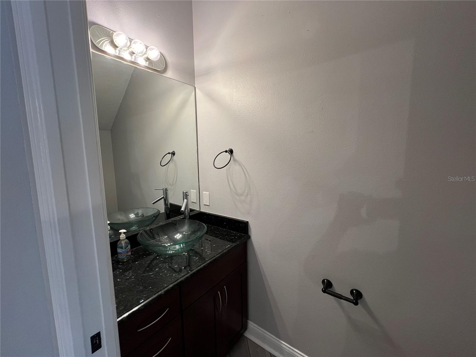 DAVIS ISLANDS PB10 PG52 TO 57 - Residential