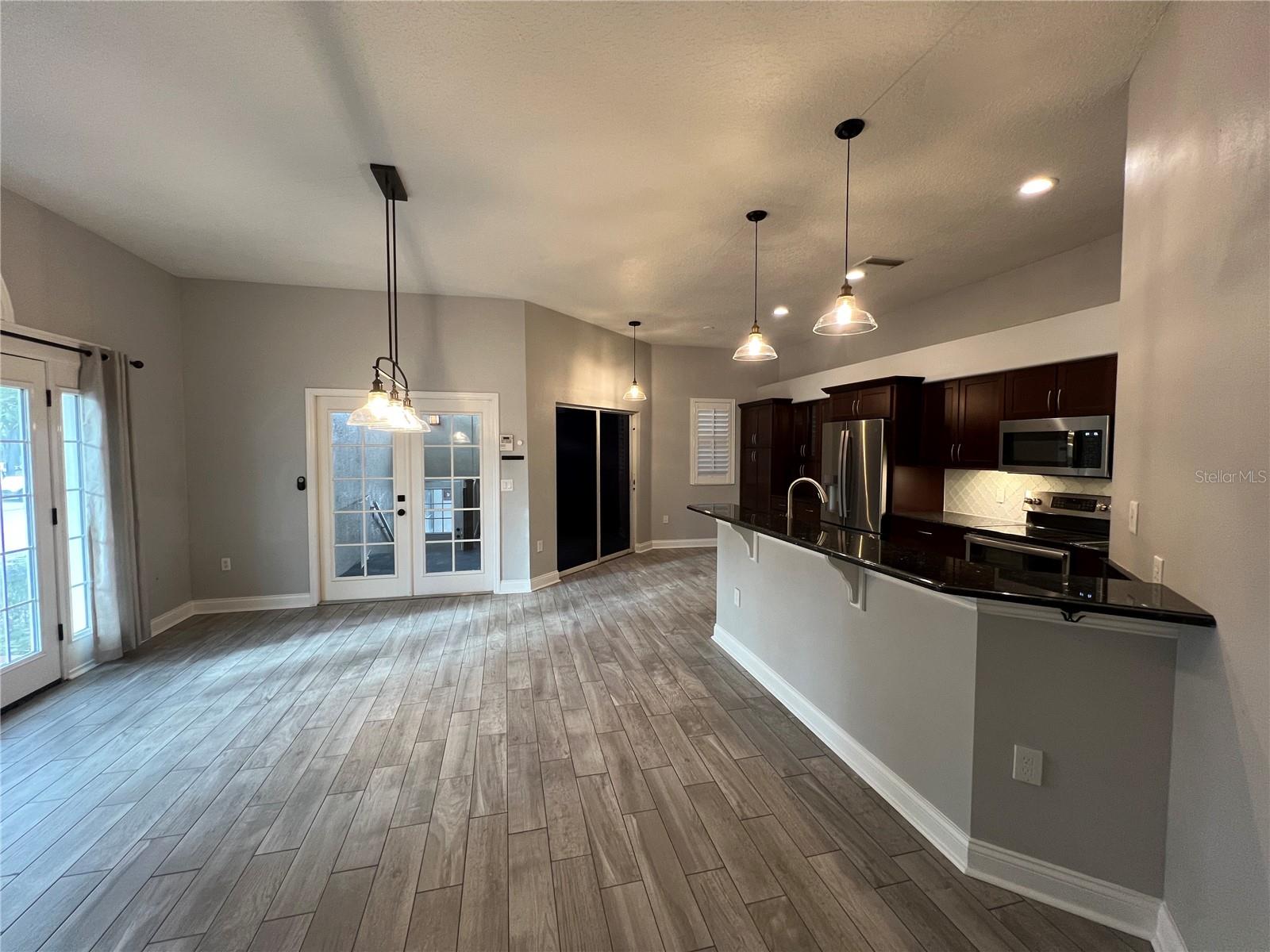 DAVIS ISLANDS PB10 PG52 TO 57 - Residential