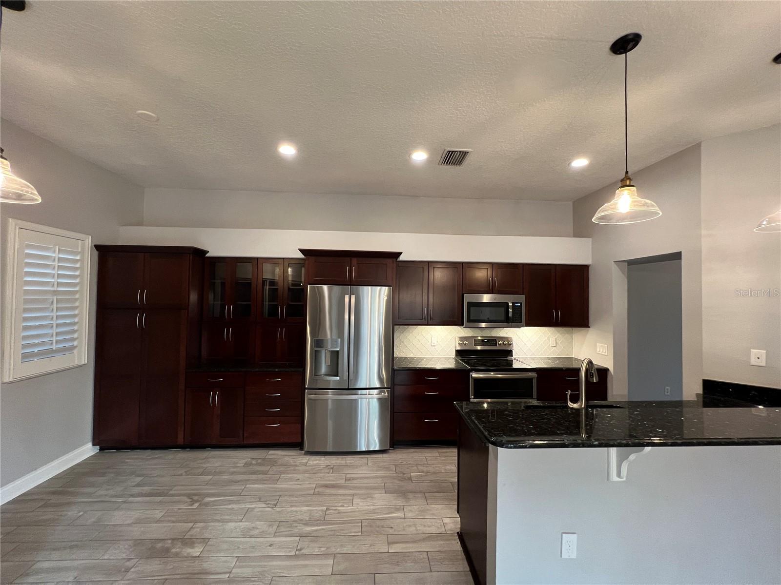 DAVIS ISLANDS PB10 PG52 TO 57 - Residential