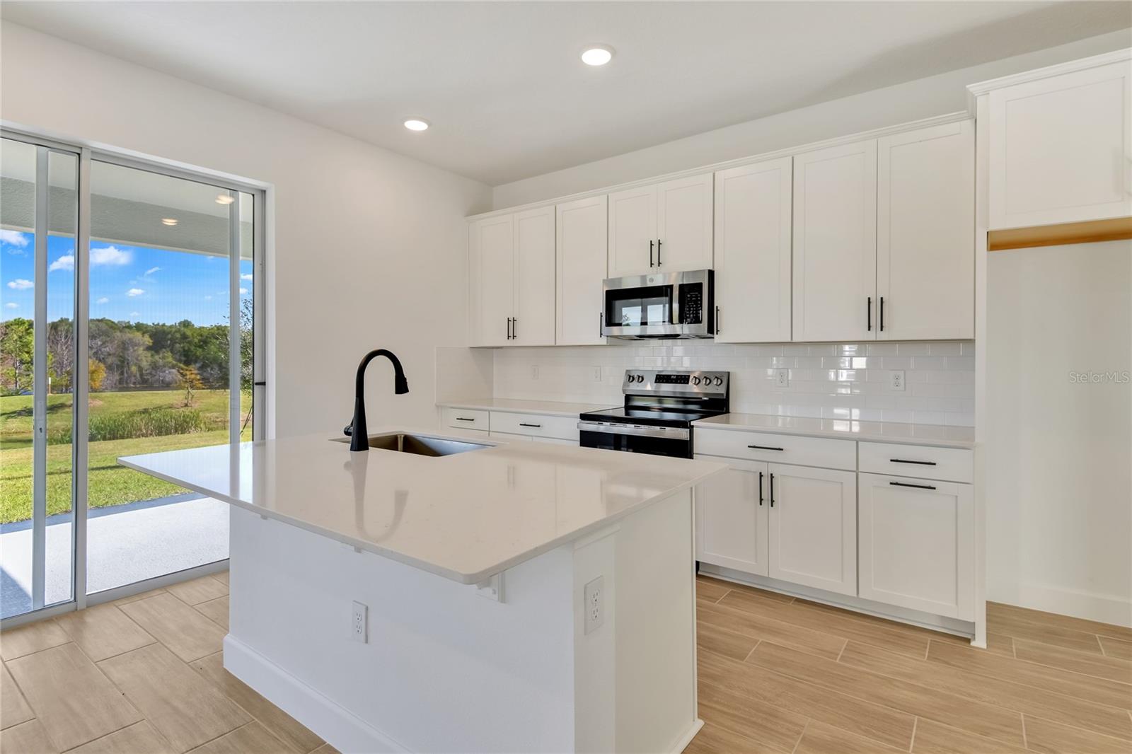 813 SLIVER RIDGE LANE