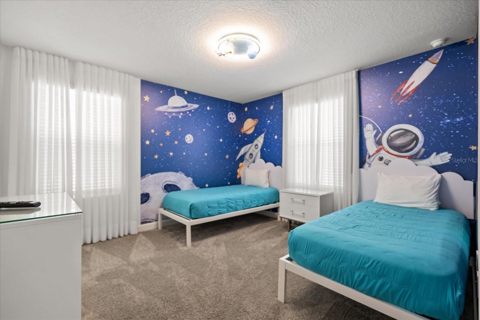 COVE AT STOREY LAKE 4 - Residential