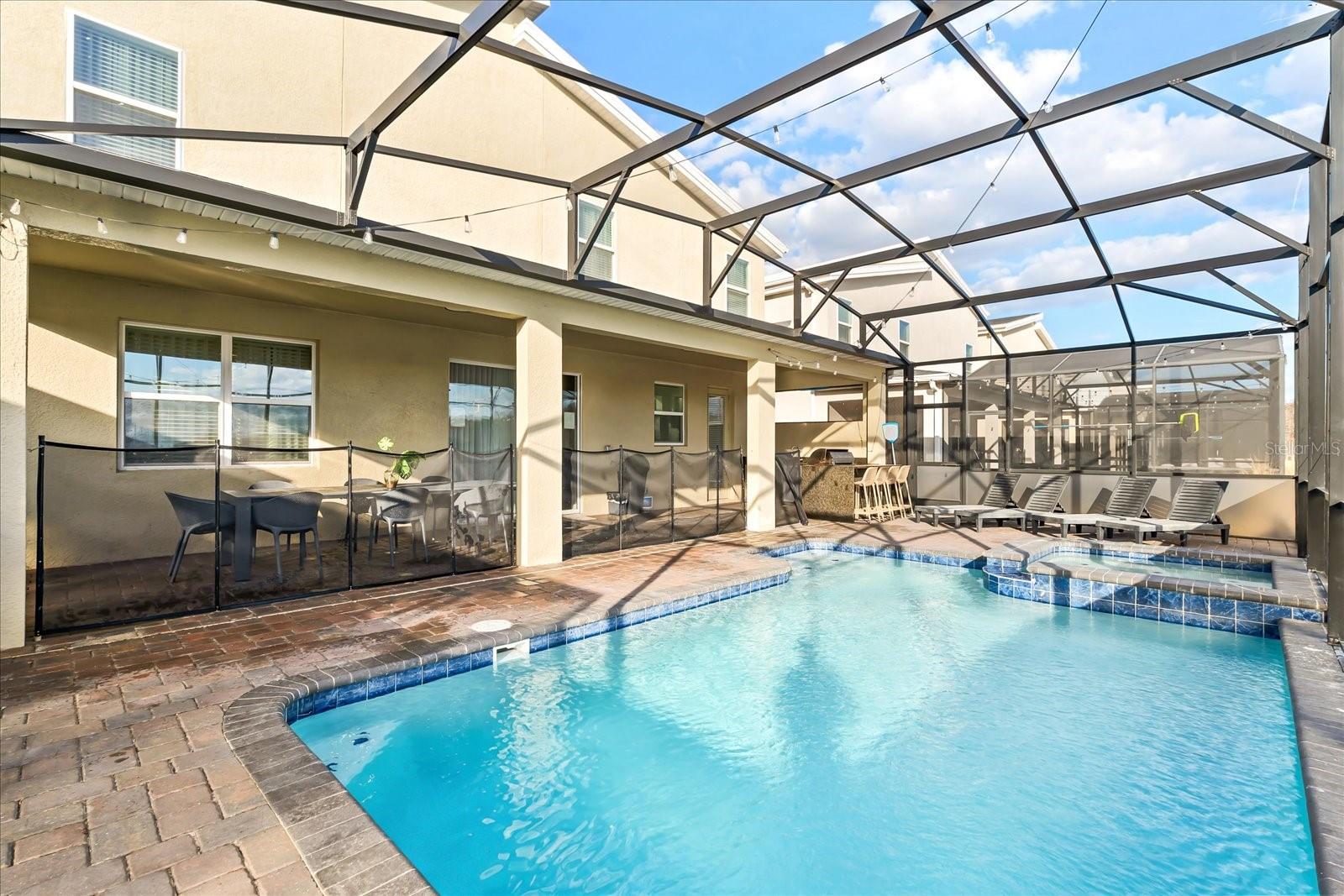 COVE AT STOREY LAKE 4 - Residential