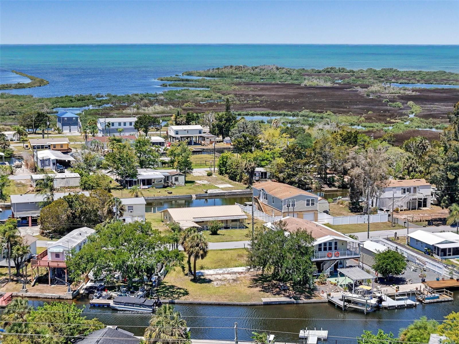 CAPE CAY - Land