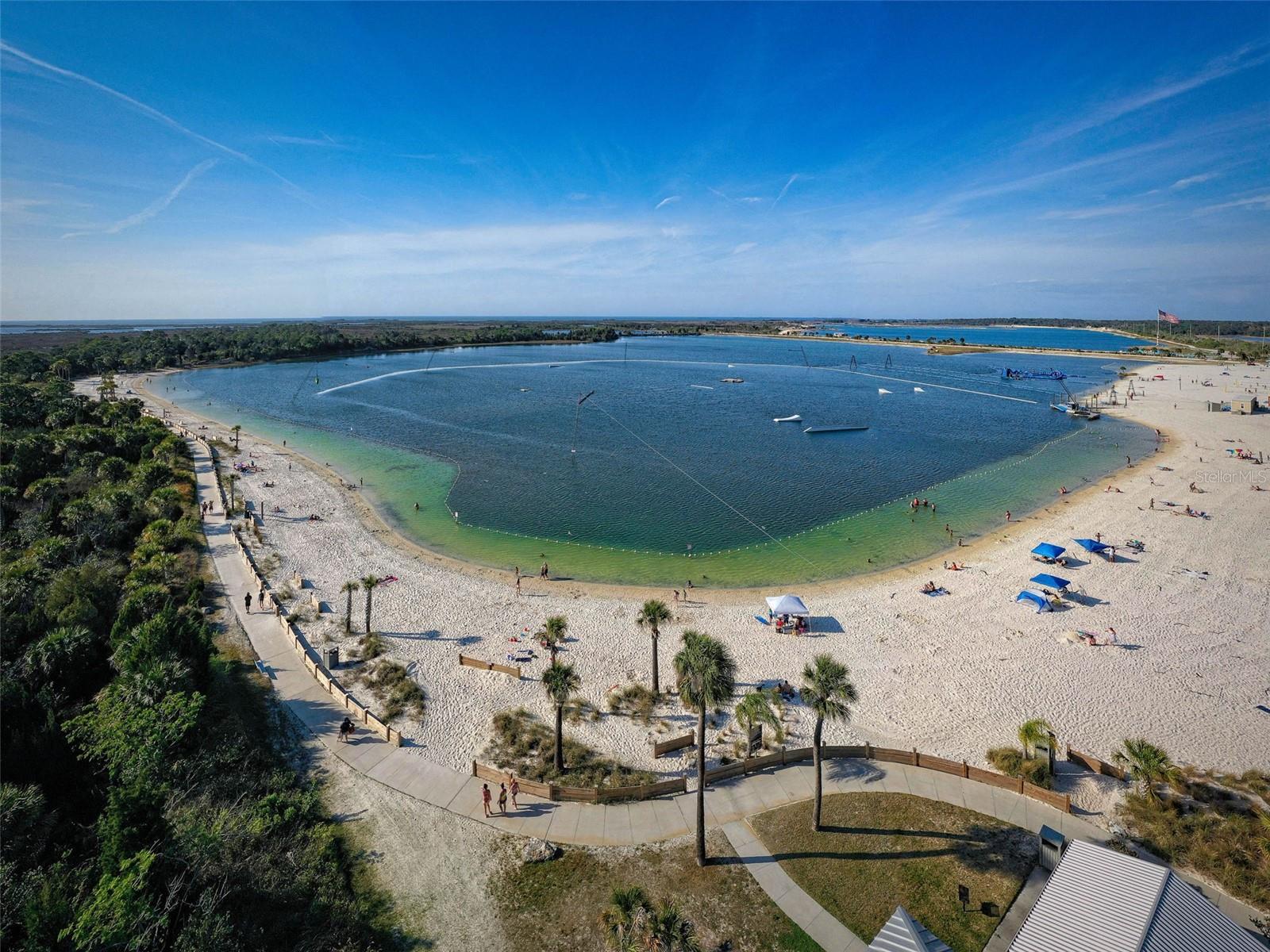 CAPE CAY - Land