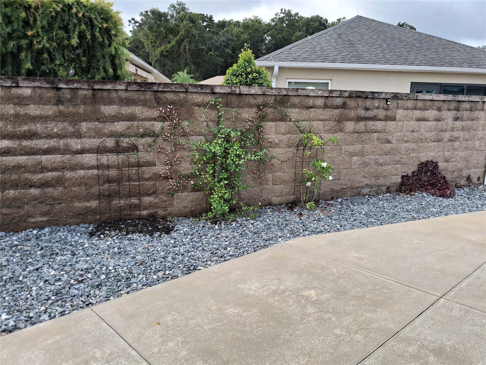 SOULLIERE VILLAS - Residential