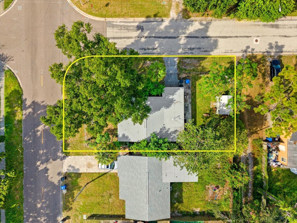 Photo of 800 40th Street S, St Petersburg, FL 33711 (MLS # TB8554033)