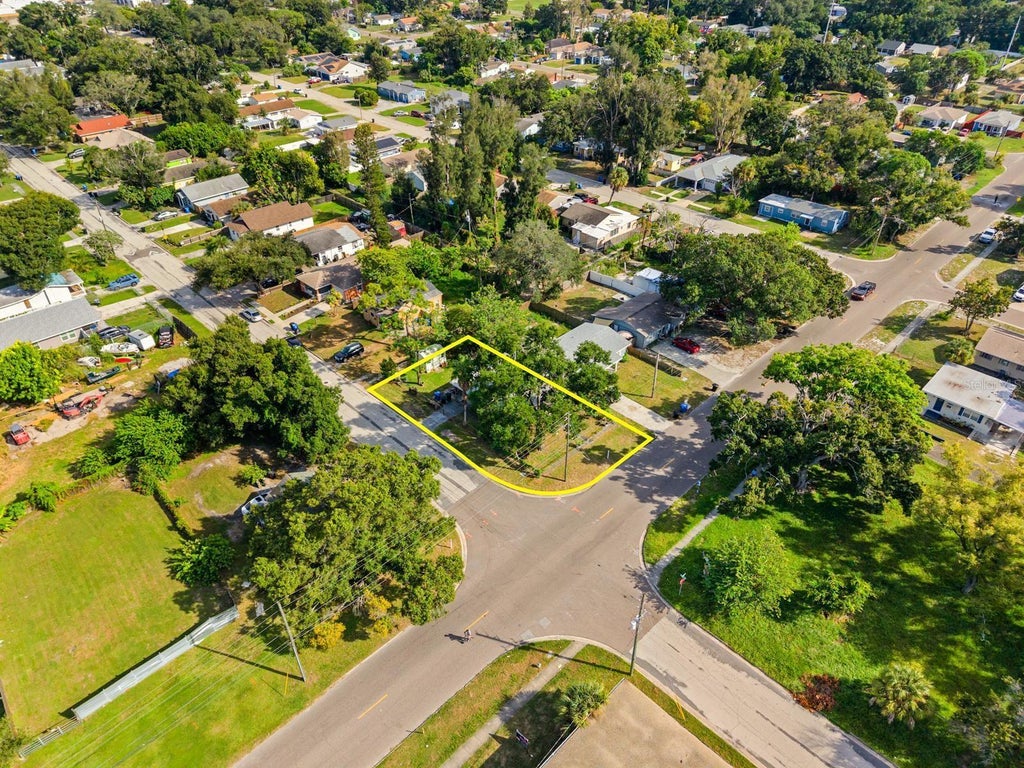 Photo of 800 40th Street S, St Petersburg, FL 33711 (MLS # TB8554033)