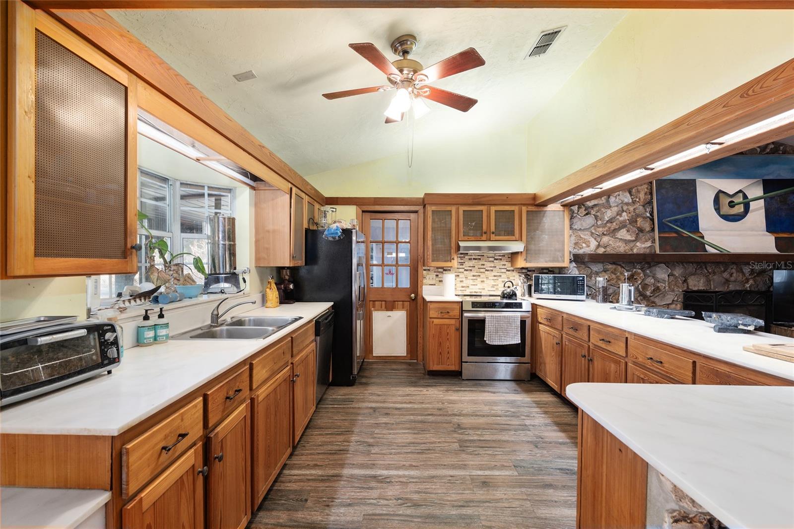 ZIGMON ISLAND ESTATE - Residential