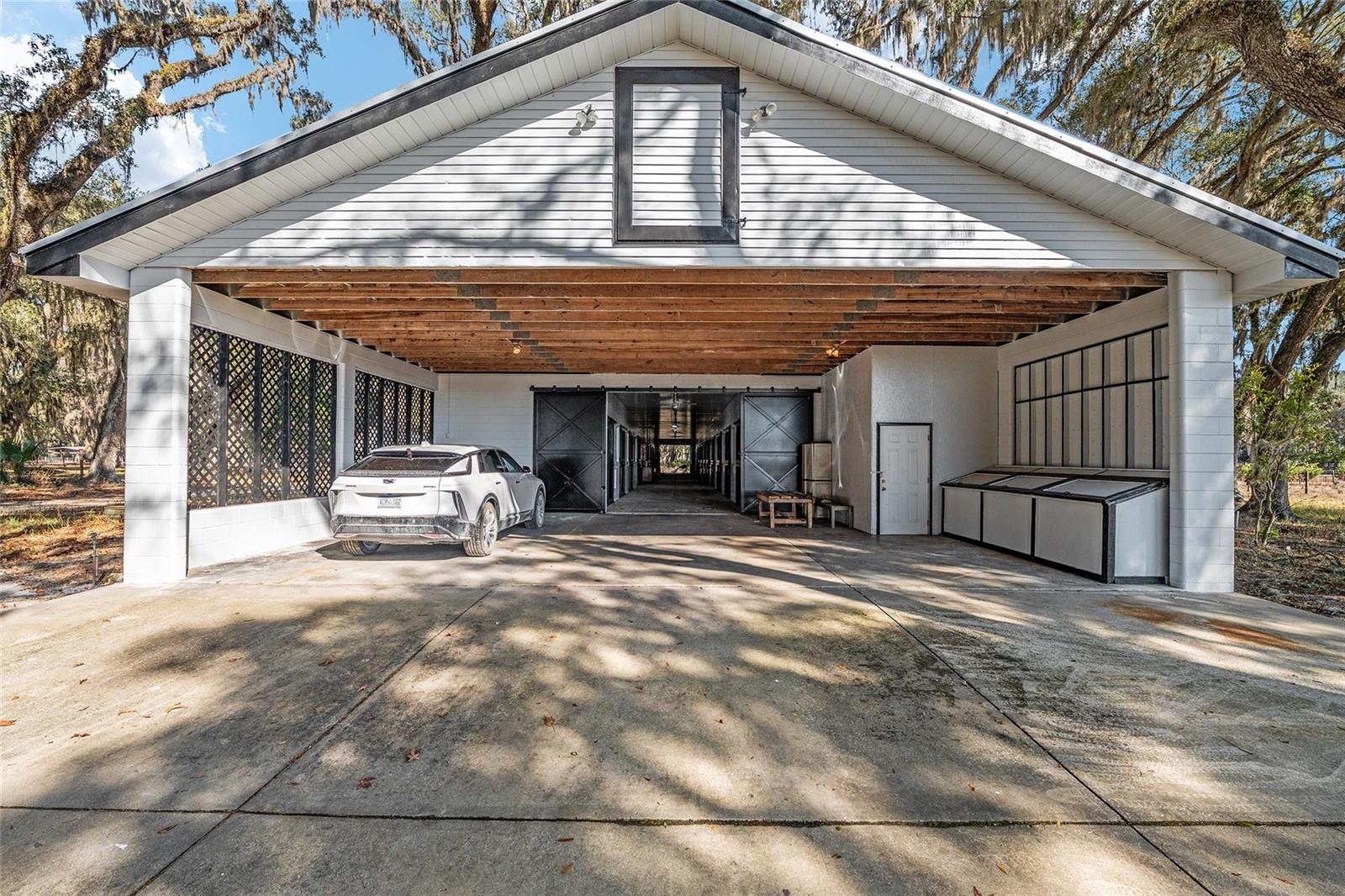 ZIGMON ISLAND ESTATE - Residential