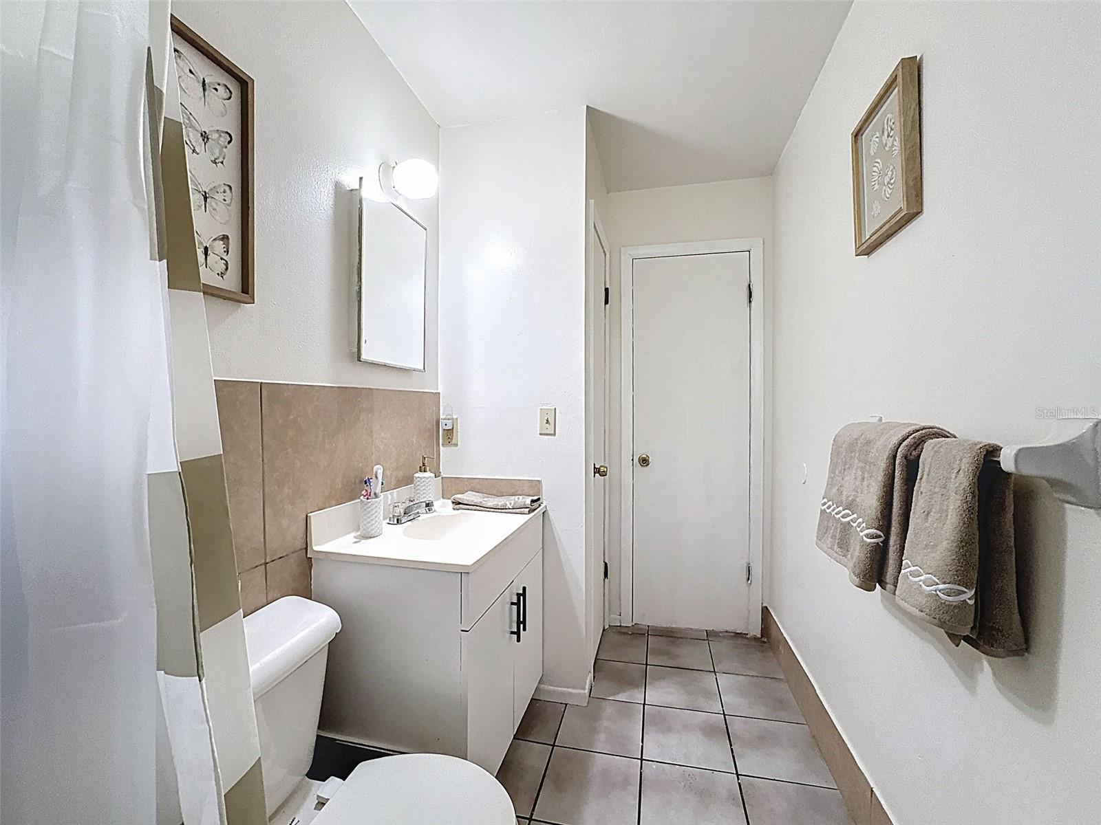 HILL N DALE - Residential