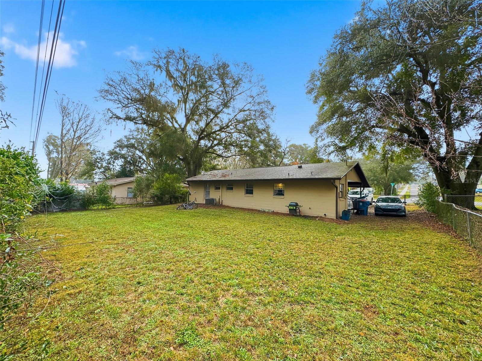 HILL N DALE - Residential