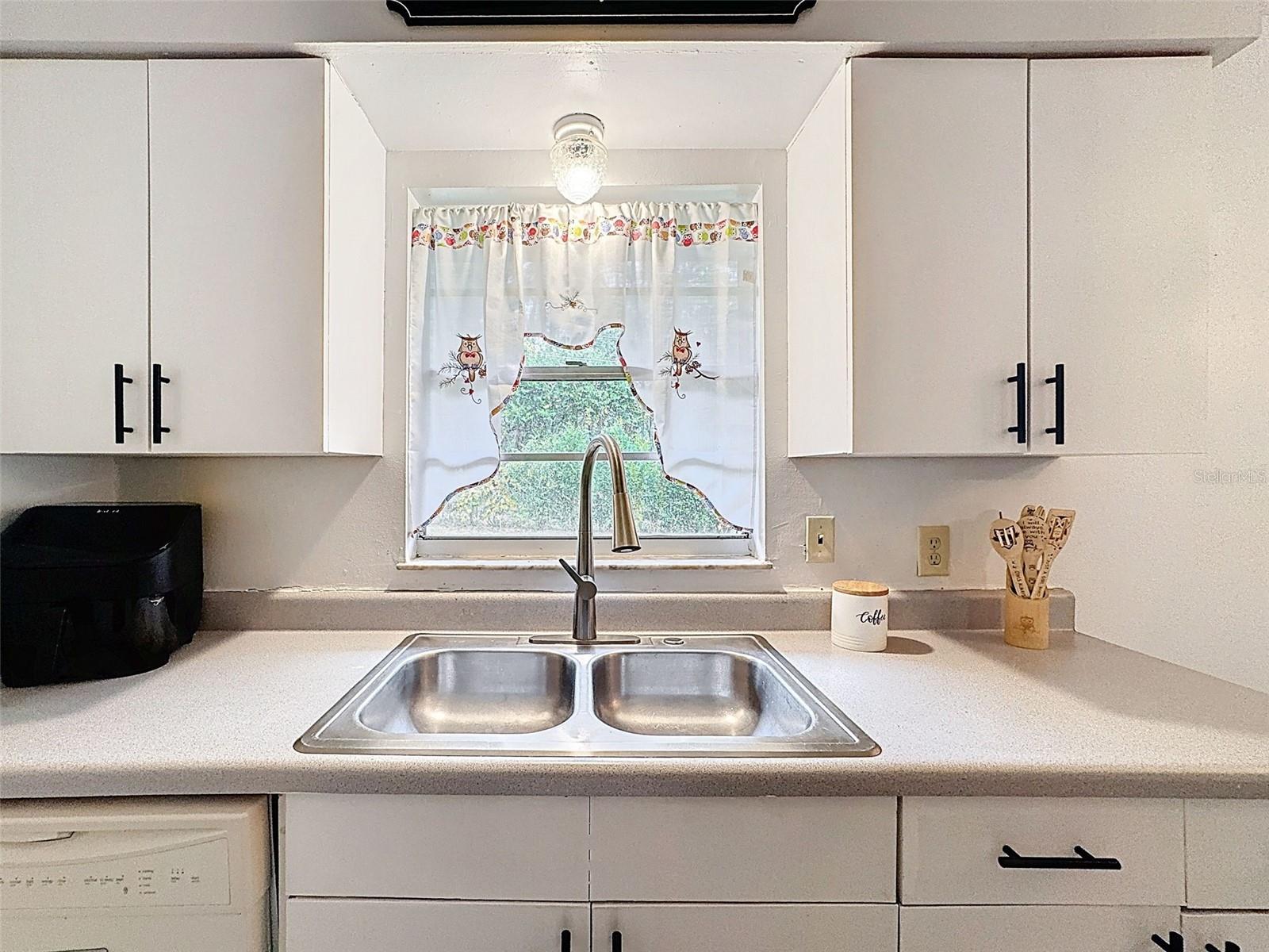 HILL N DALE - Residential