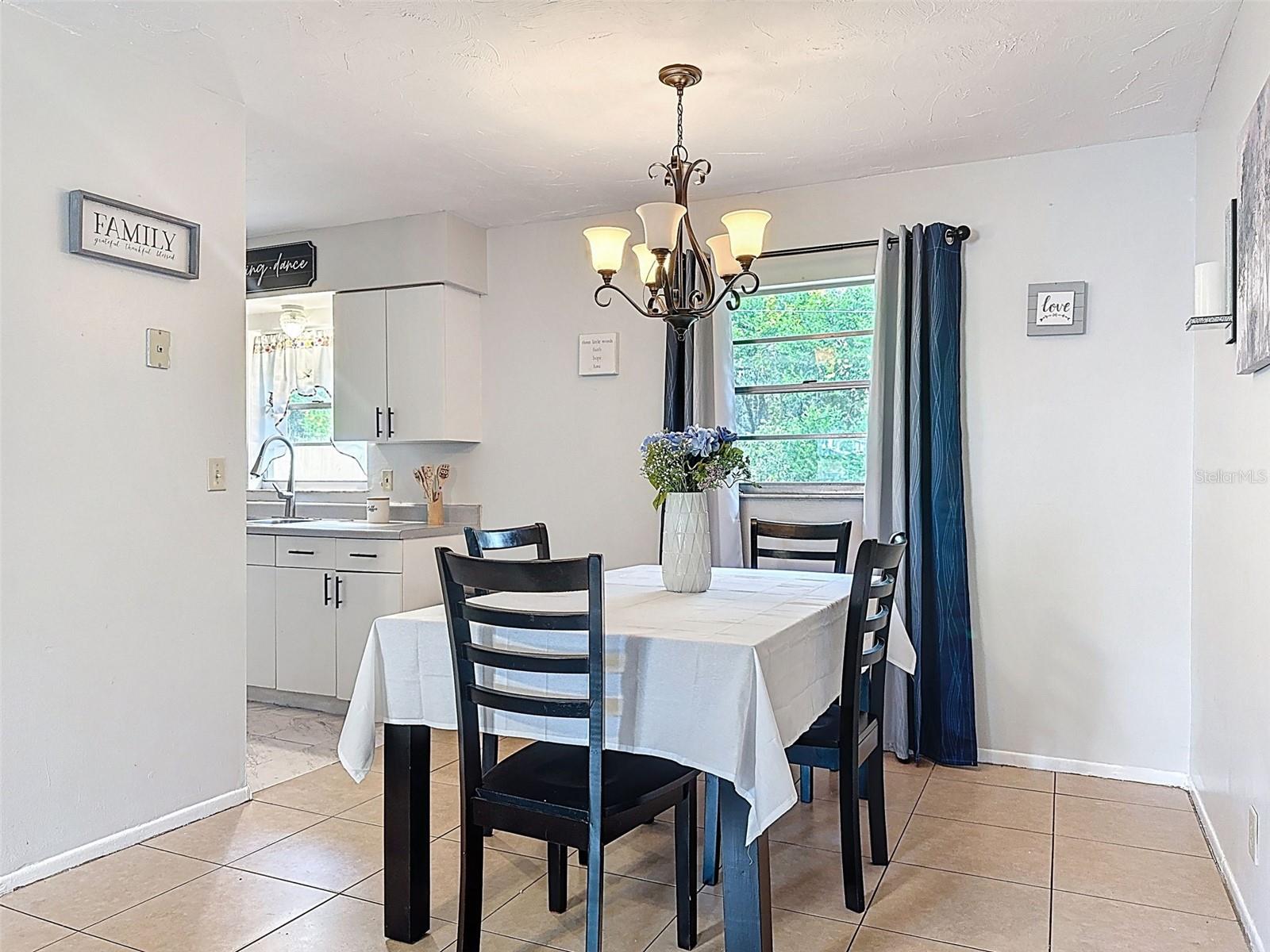 HILL N DALE - Residential