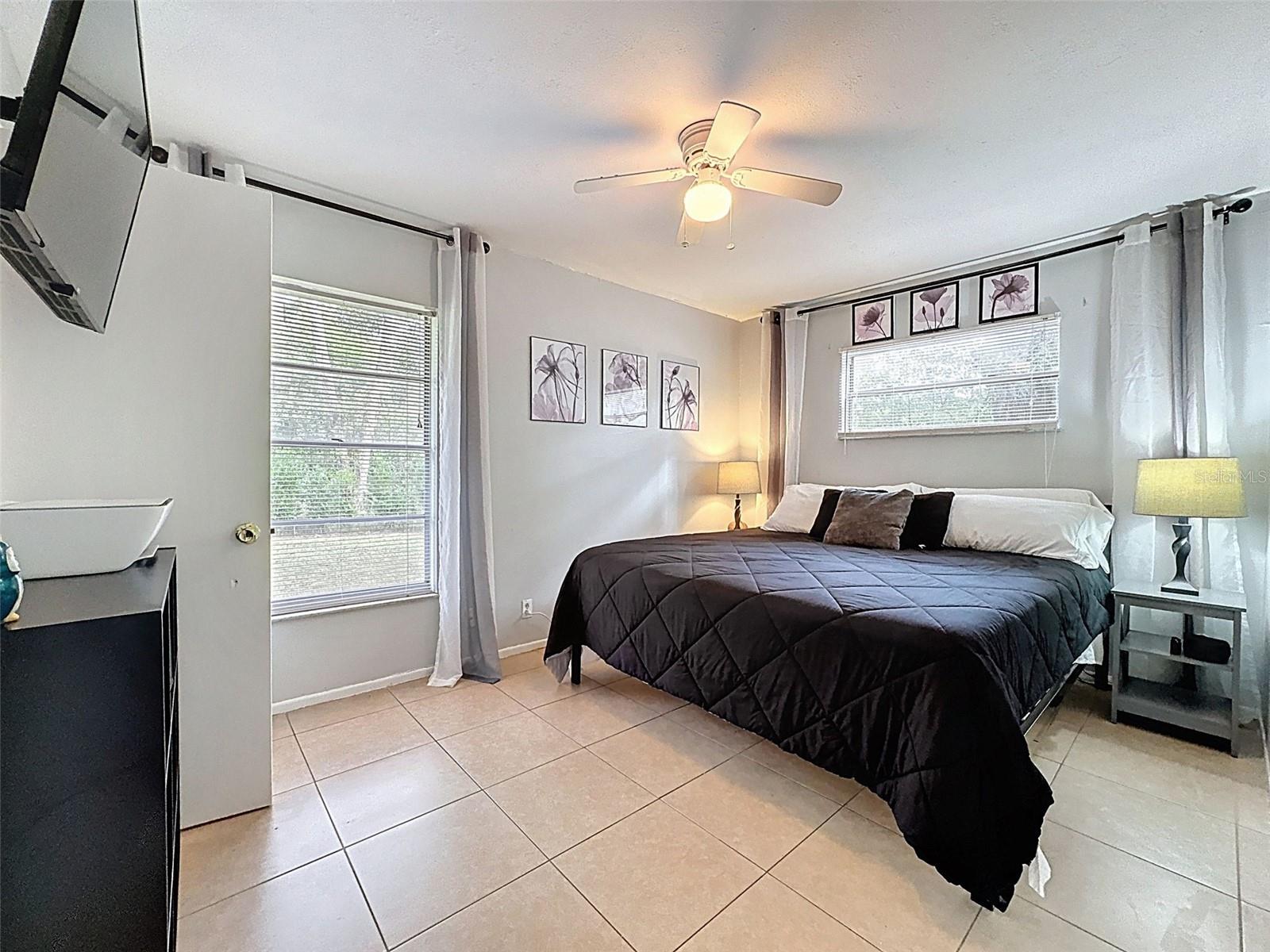 HILL N DALE - Residential