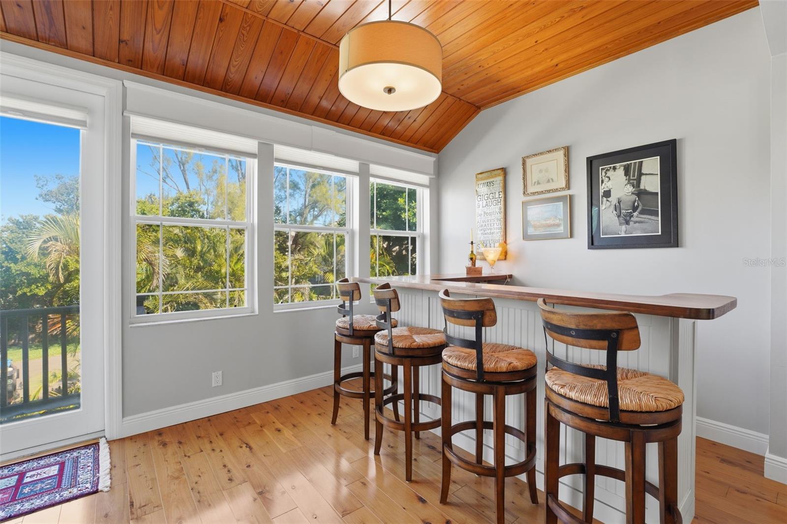 COVE SOUND YACHT CLUB - Residential