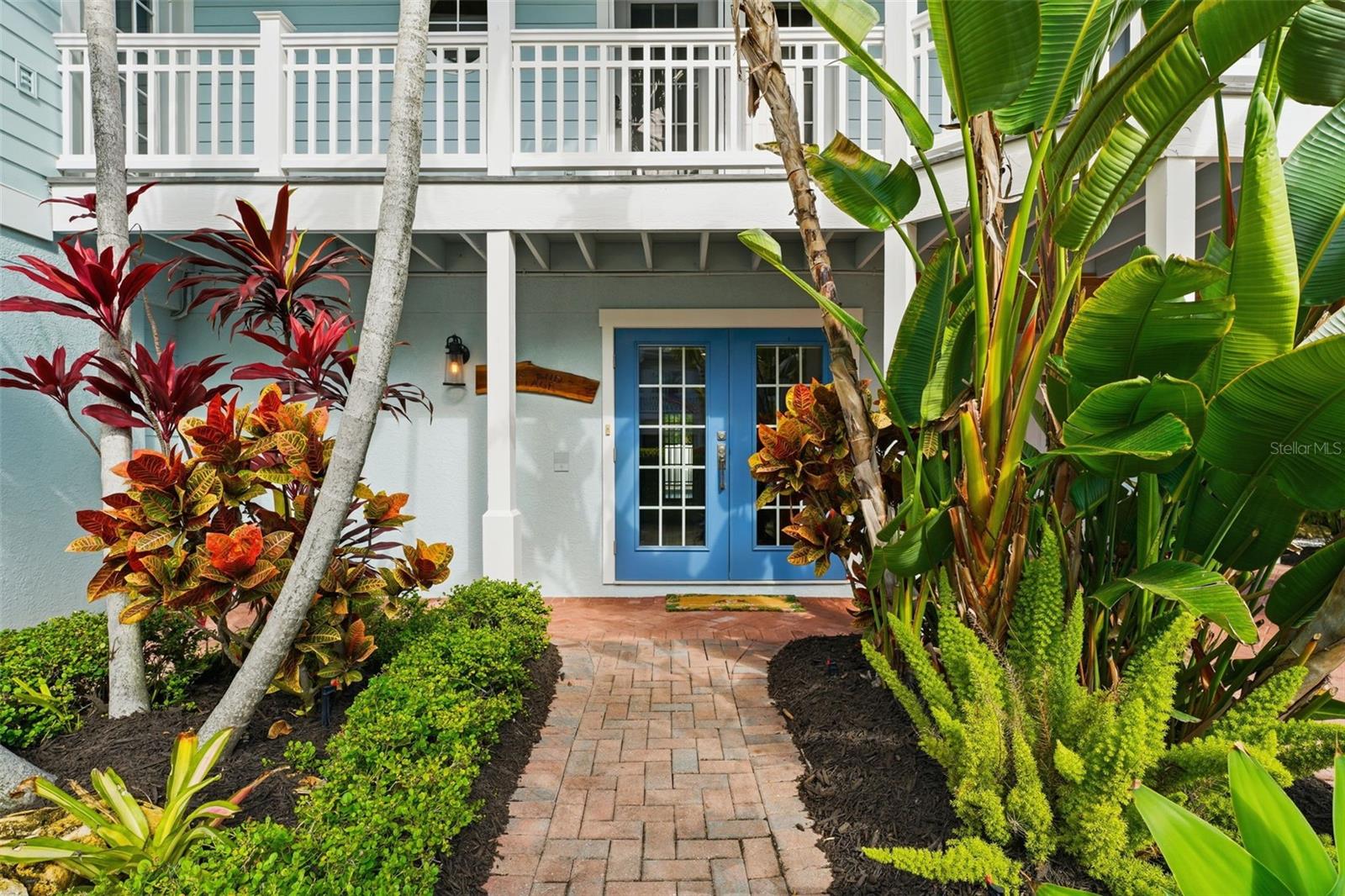 COVE SOUND YACHT CLUB - Residential