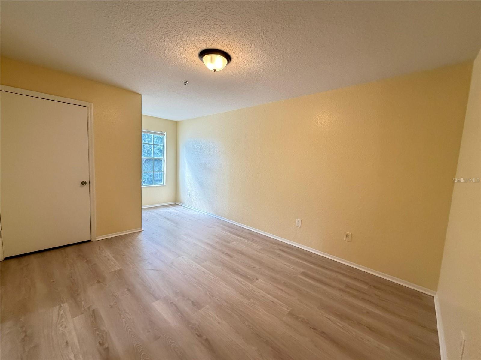 COLUMBIA ARMS CONDO - Residential Lease