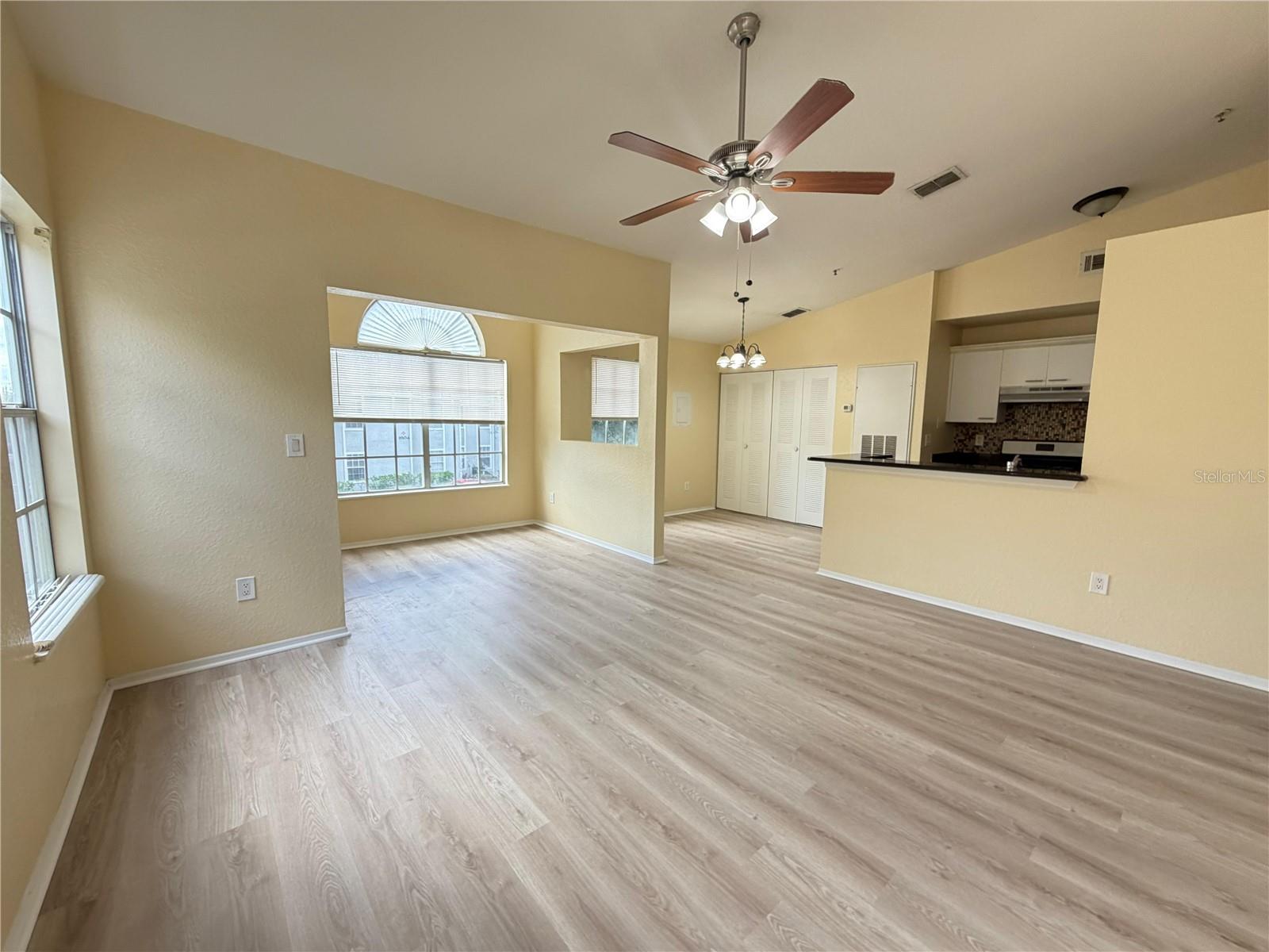 COLUMBIA ARMS CONDO - Residential Lease