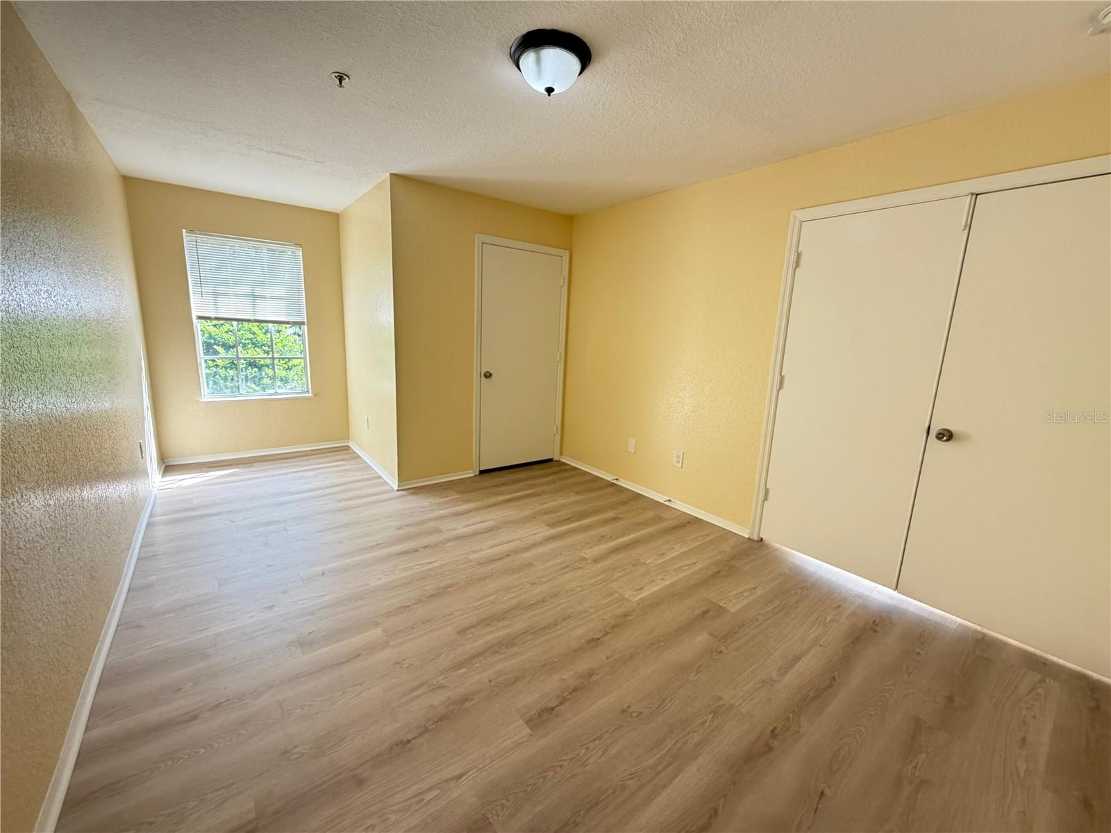 COLUMBIA ARMS CONDO - Residential Lease