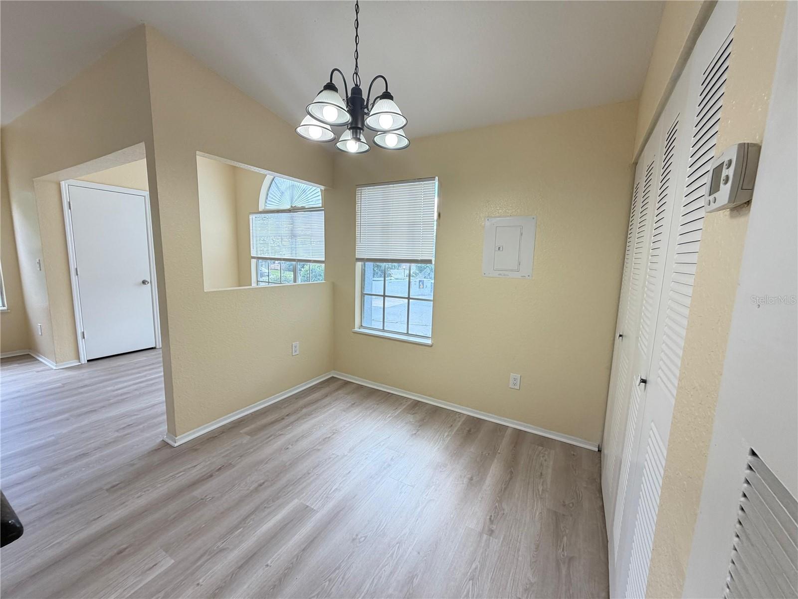 COLUMBIA ARMS CONDO - Residential Lease