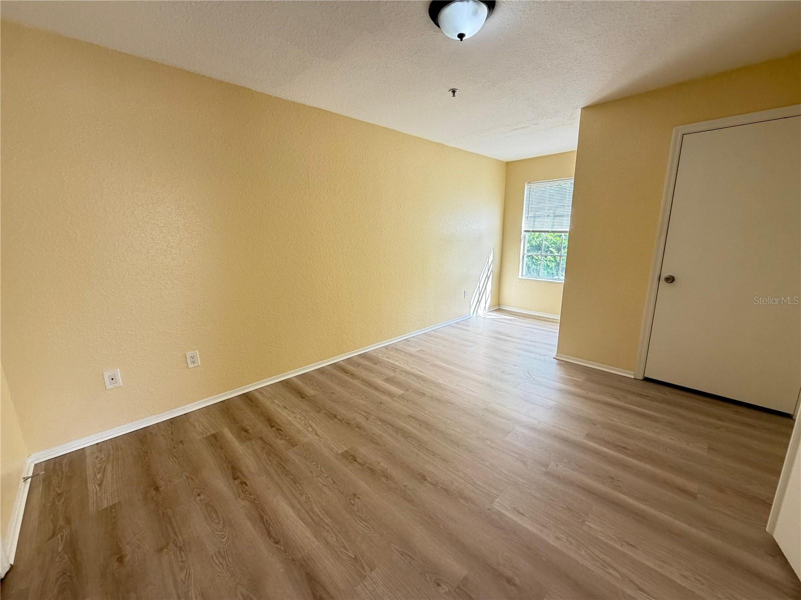 COLUMBIA ARMS CONDO - Residential Lease