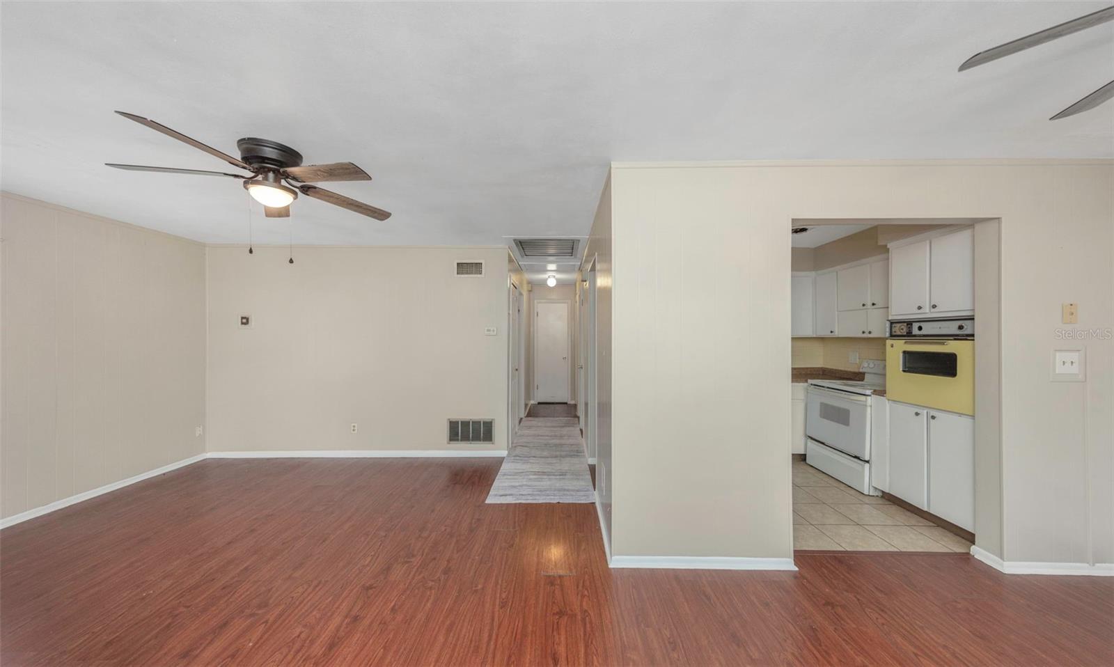 2423 AUBURN STREET S