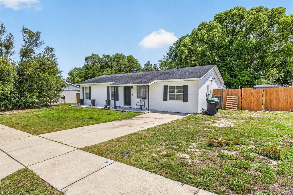 Photo of 6327 Oren Court, Apopka, FL 32712 (MLS # O6399670)