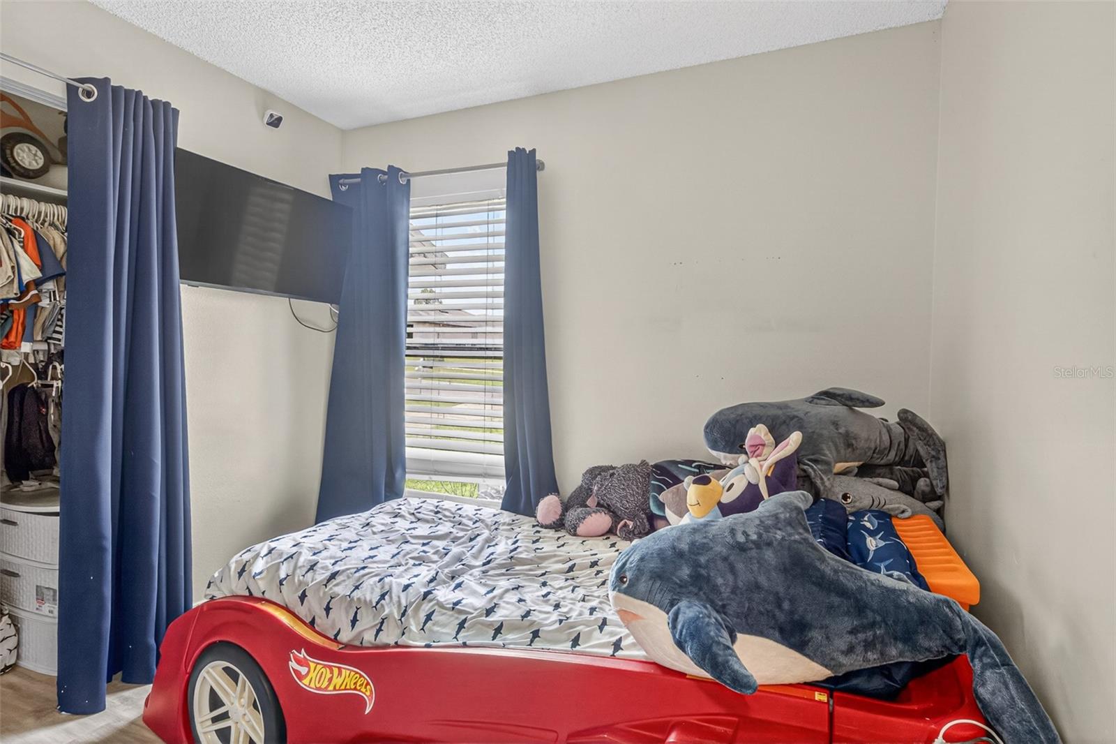 COUNTRY SHIRE - Residential