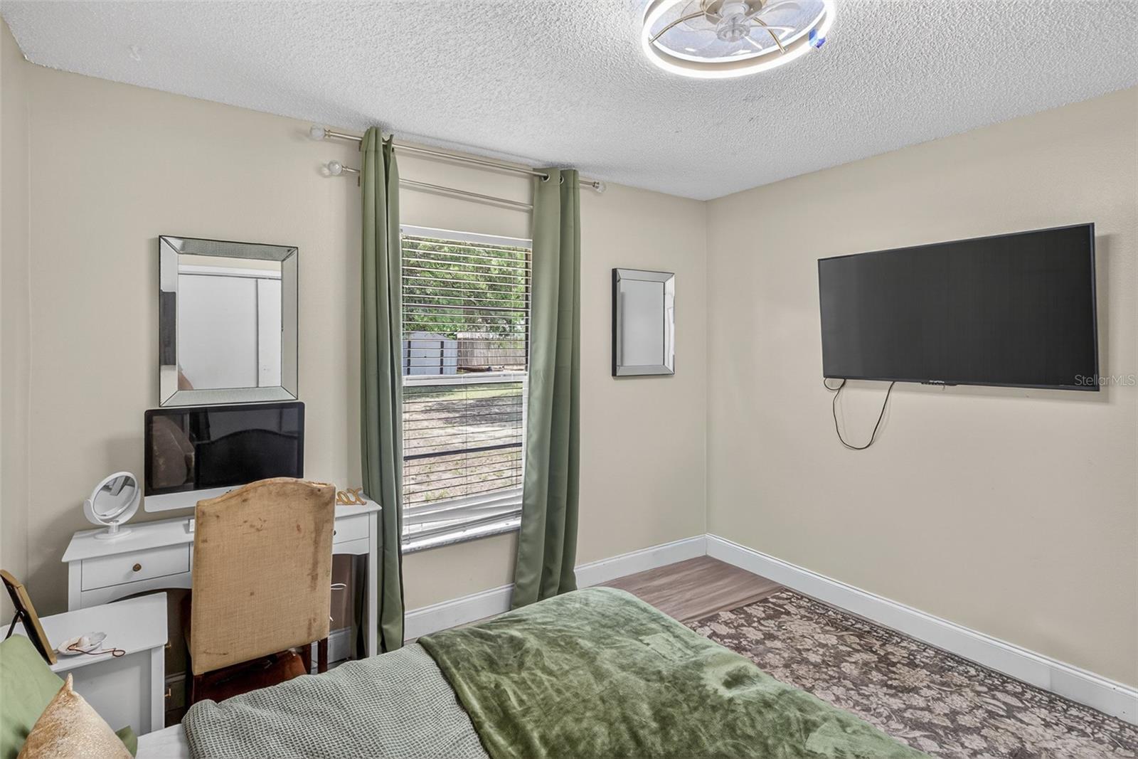 COUNTRY SHIRE - Residential