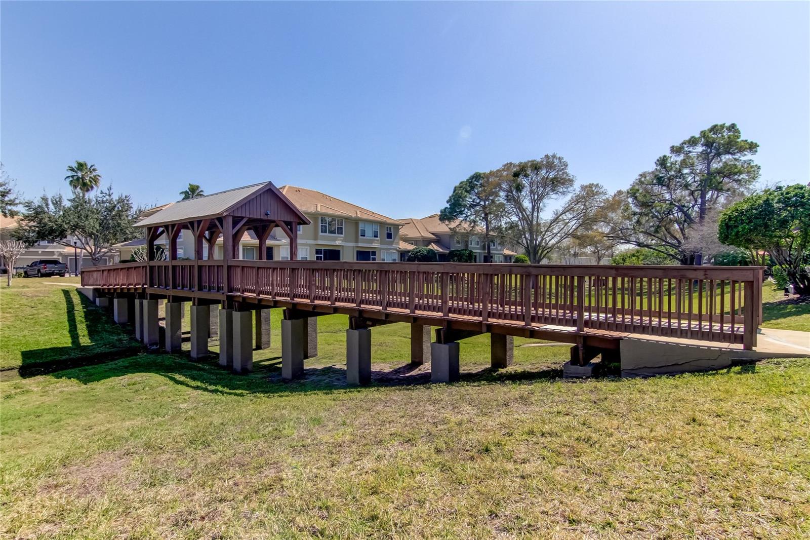 COVERED BRIDGE TWNHMS - Residential