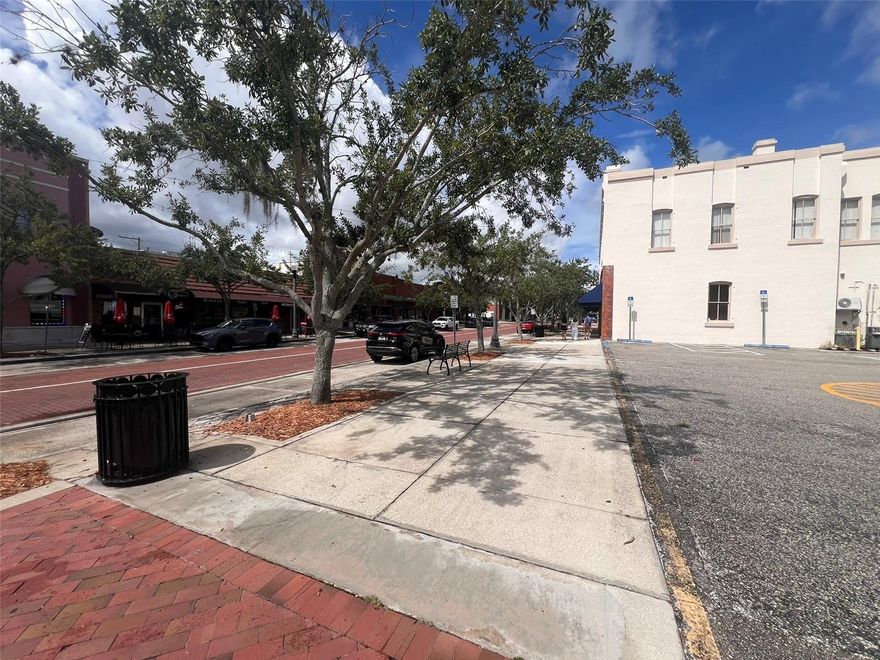 2nd floor offices available immediately
Full-Service lease 248 SF and 1,744 SF available now
Located in the heart of Sanford’s Historic District, among Central Florida’s best independent restaurants, bars, cafes and shopping
10 ft ceilings and lots of natural light
Convenient access to I-4 and Hwy 417
Ample parking on street and in adjacent public parking
From $24/ SF Full Service