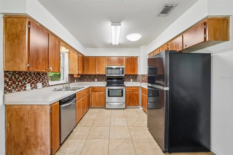 Tiny photo for 417 W Hunt Avenue, Bushnell, FL 33513 (MLS # G5117198)